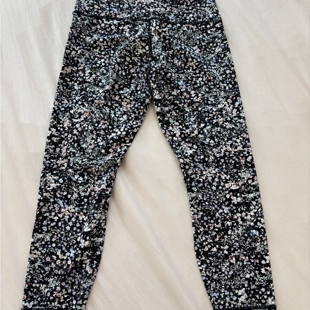 Lululemon Athletica Black and White Patterned Leggings